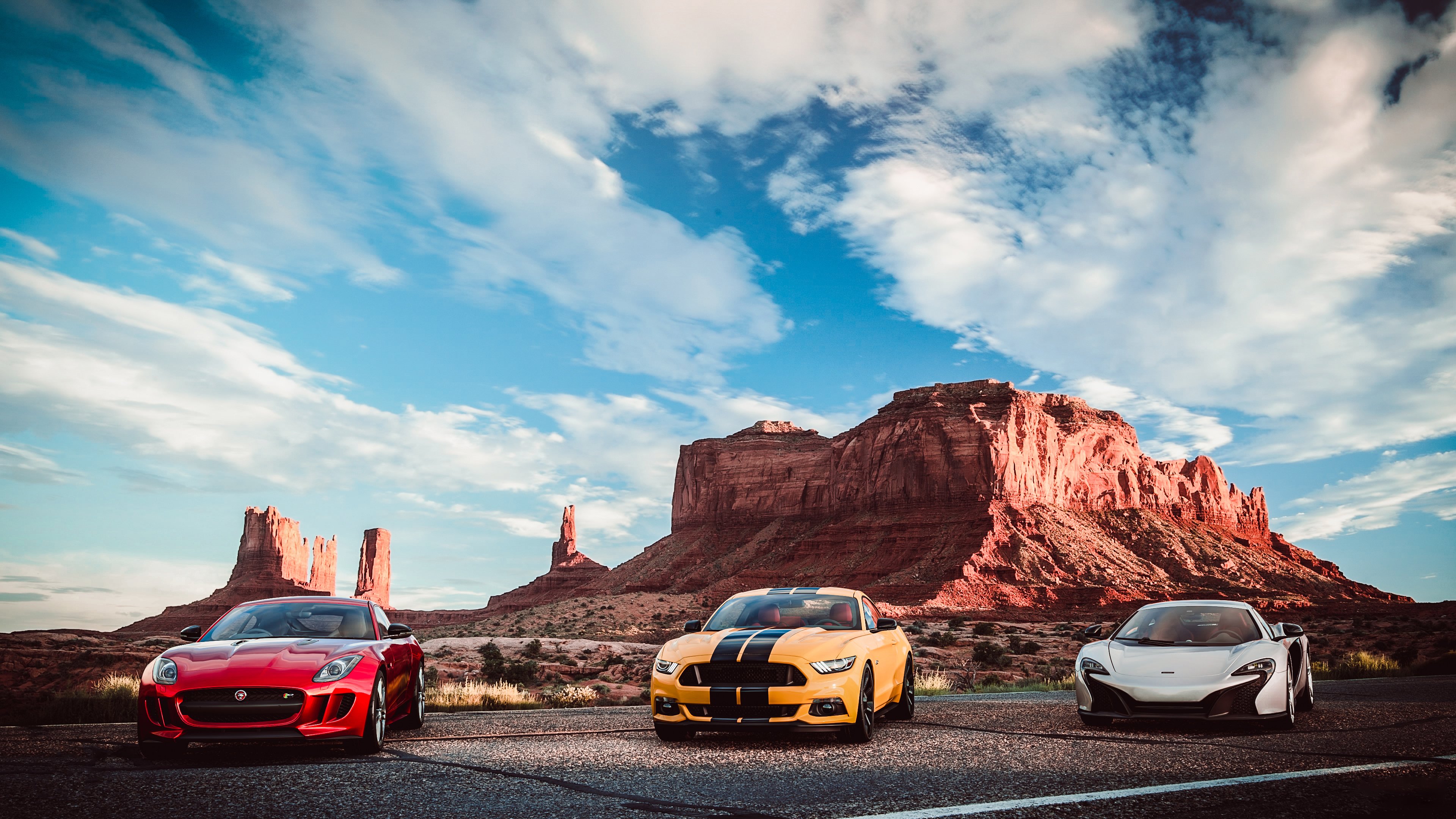 锋线压迫点设置是否决定中场高位接应成功率,锋线组合