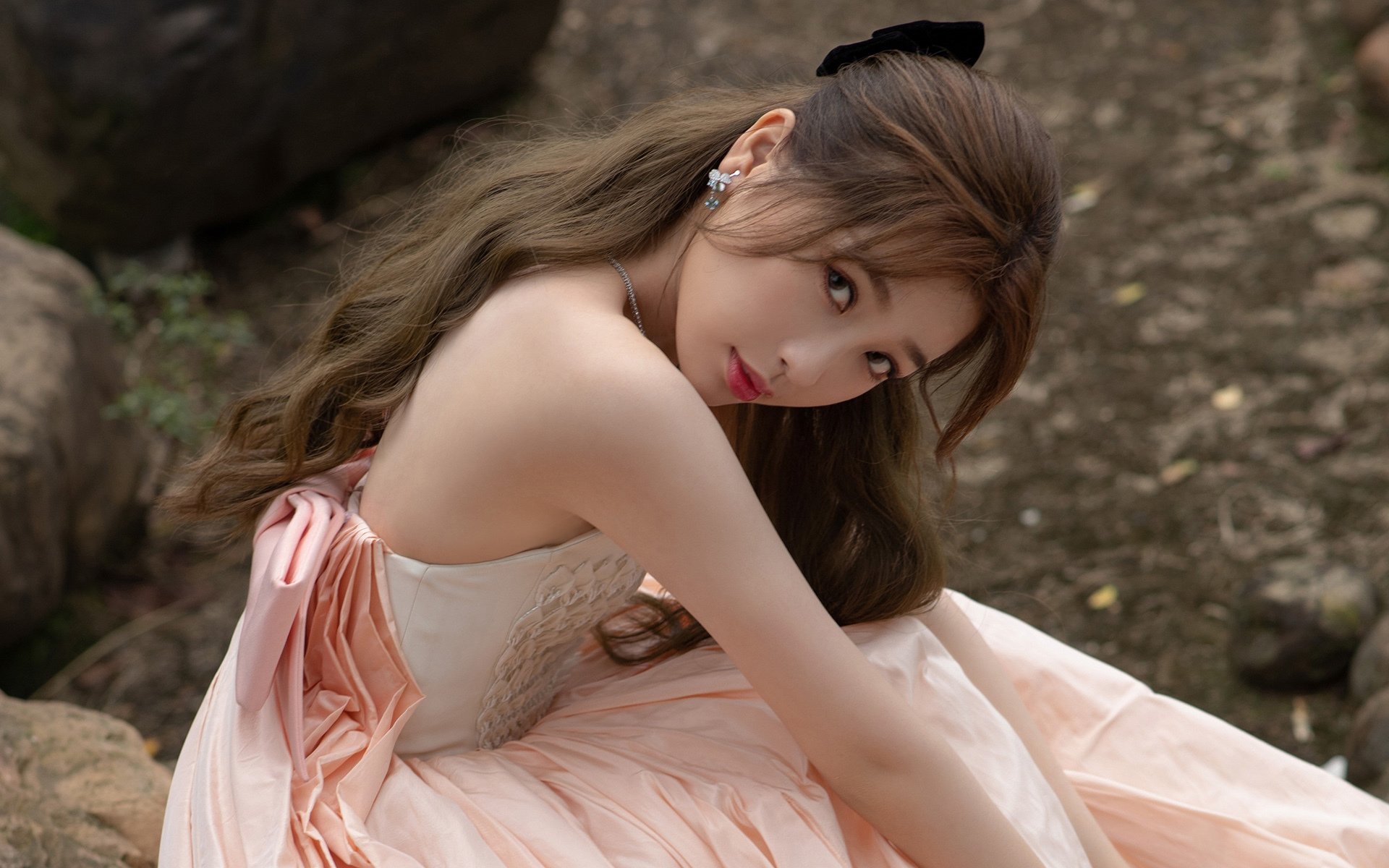 体育新闻中心明星风采展现，体育新闻现场报道